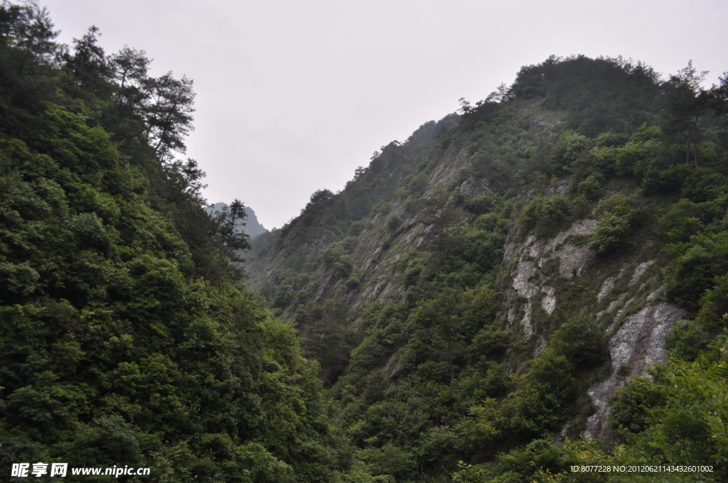 清秀石山