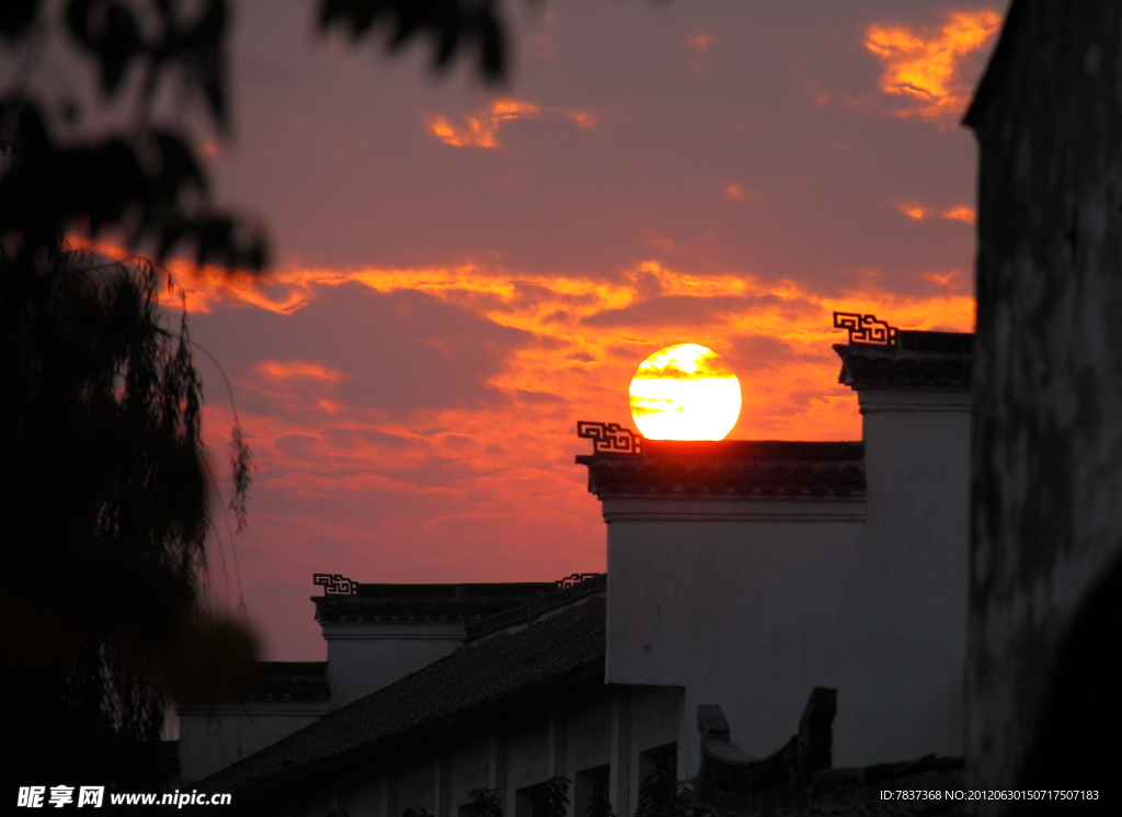 黃昏 夕陽西下