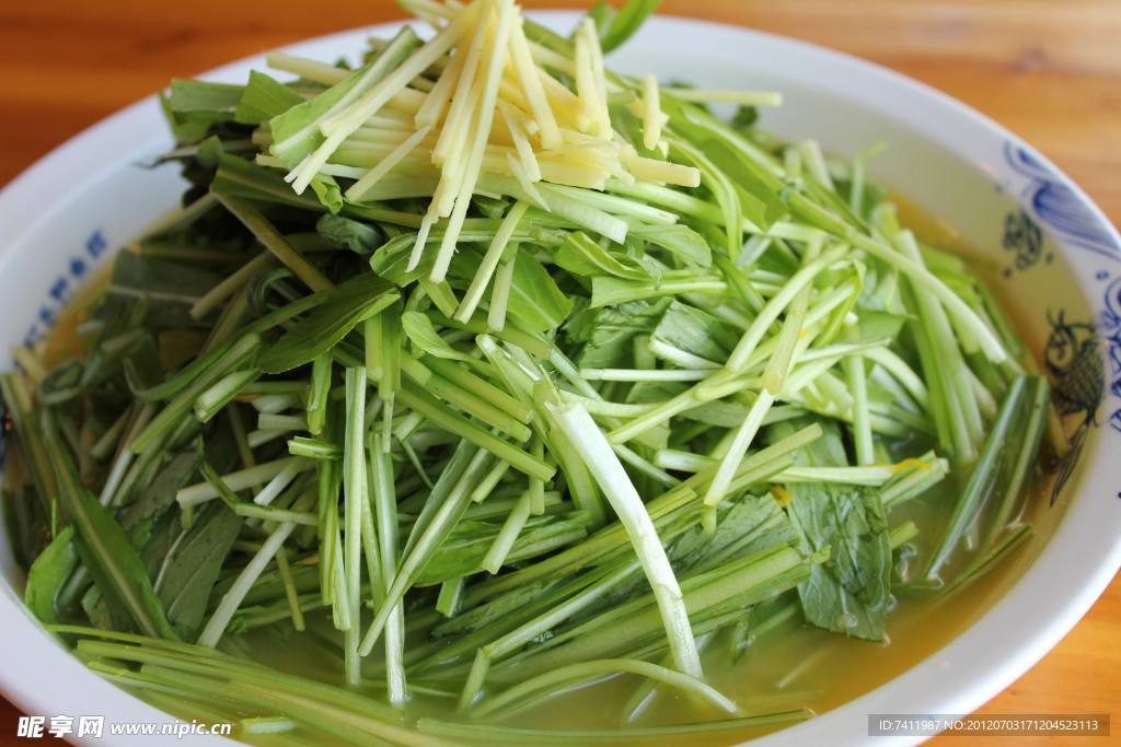 泉水雞湯養(yǎng)身菜