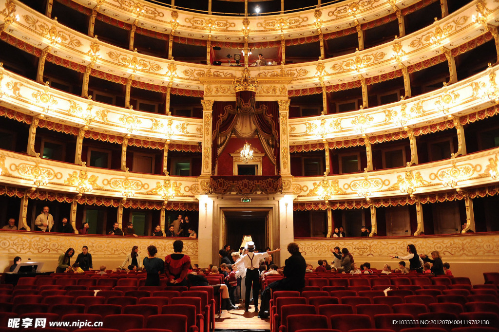 意大利歌剧院