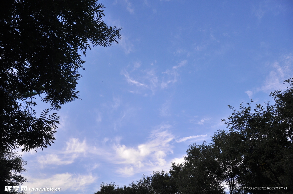 天空