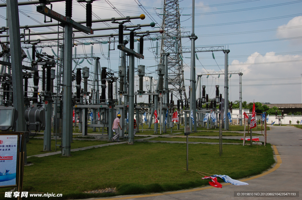 南方電網供電局變電站攝影圖