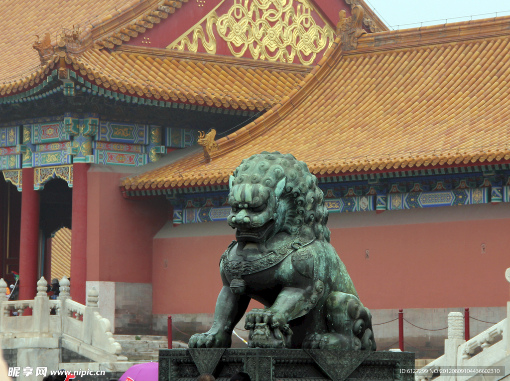 銅獅