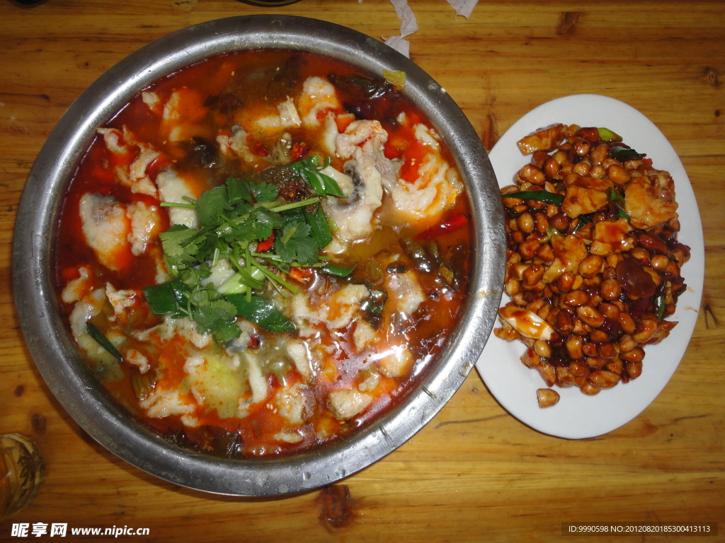 酸菜魚 宮保雞丁
