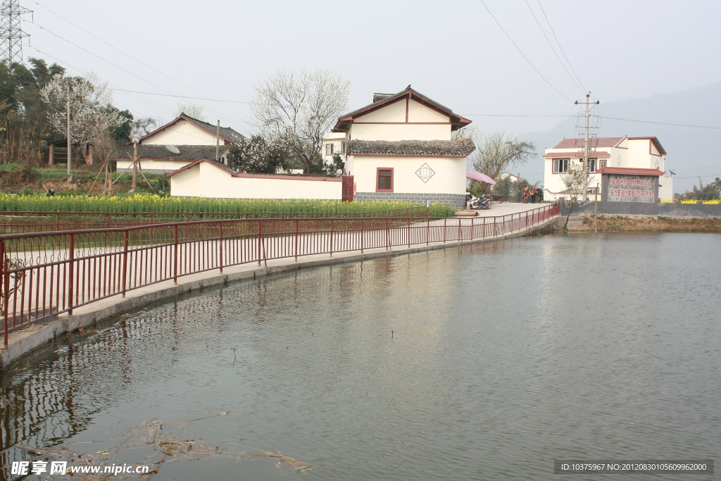 滎經(jīng)蘭家山池塘