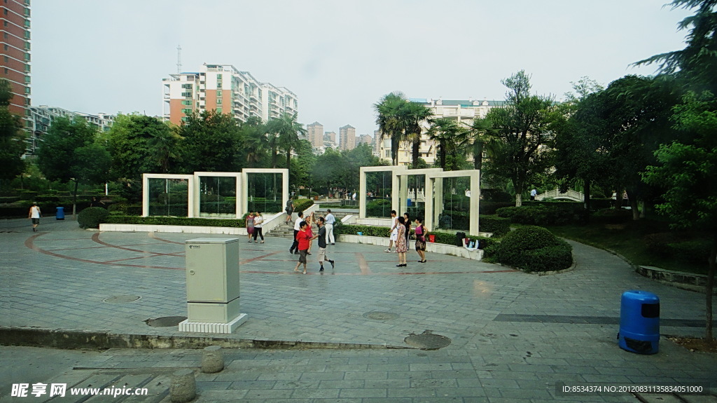 西陵的廣場