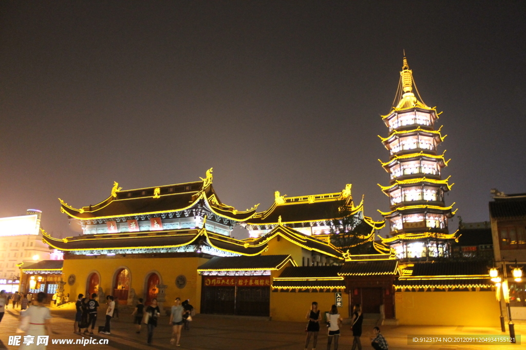 夜色建筑
