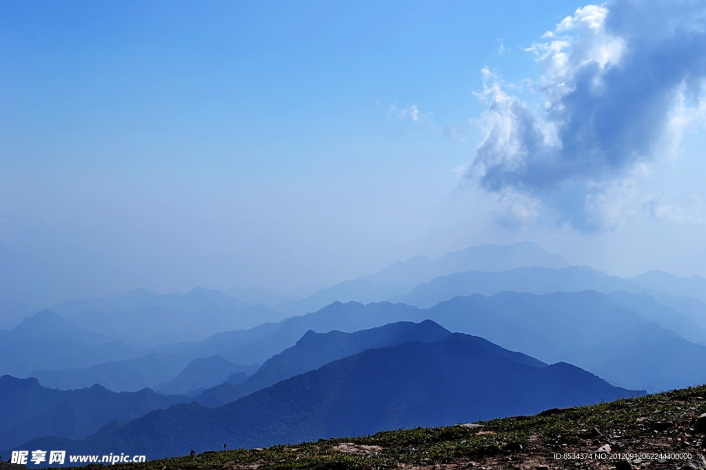 悠然的靈山