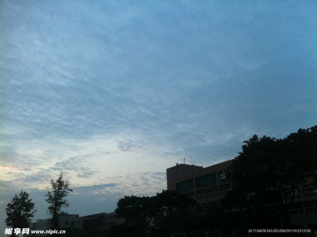 晚霞的天空