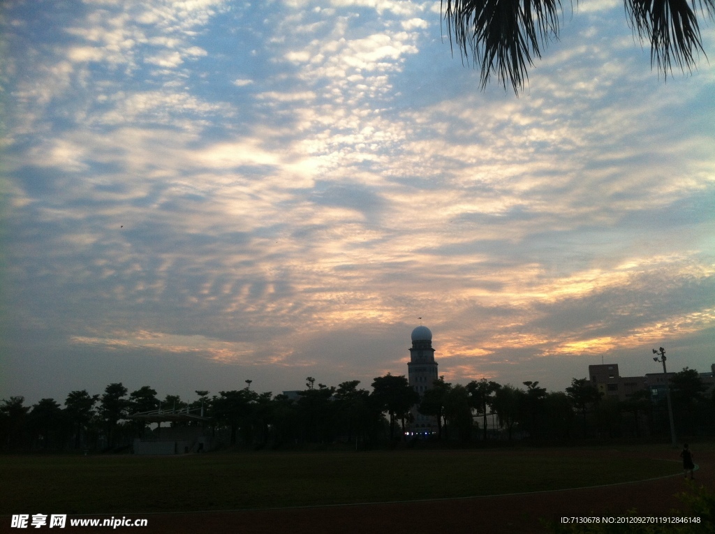 晚霞的天空