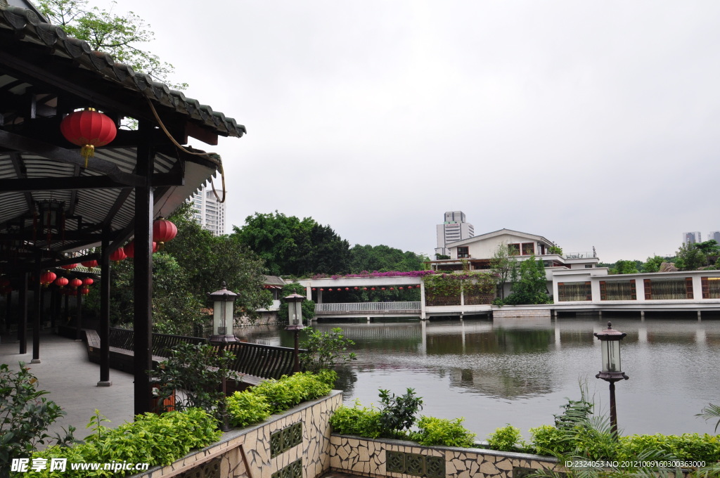 建筑園林湖邊景觀