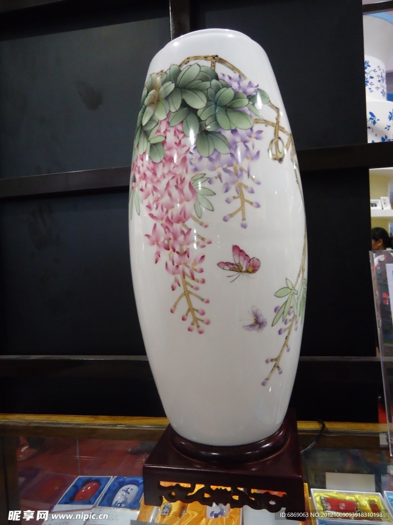 花瓶瓷器