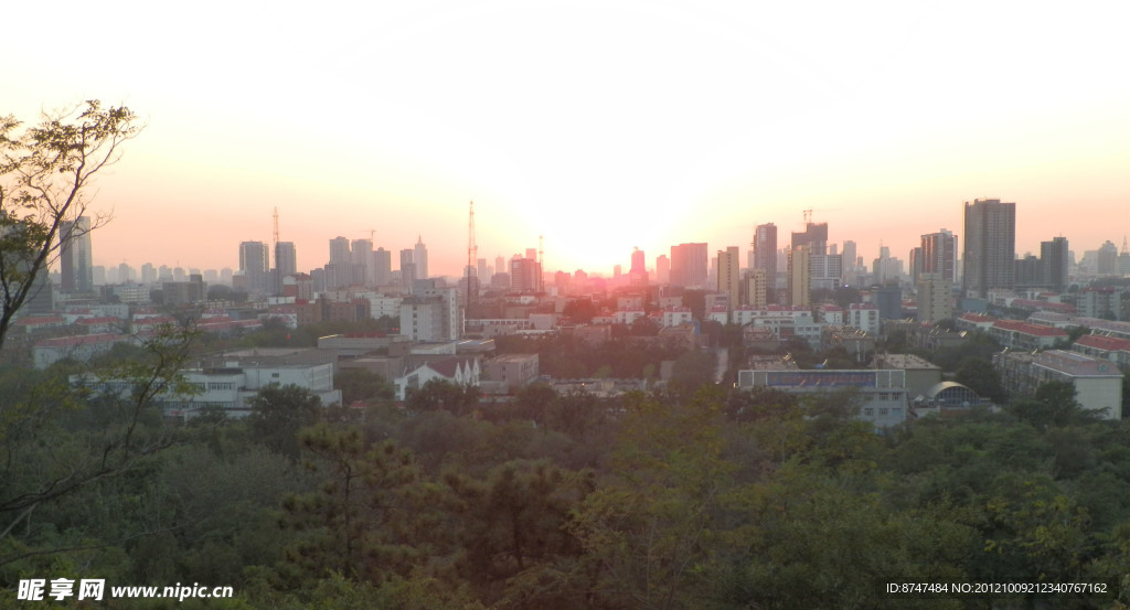 城市落日