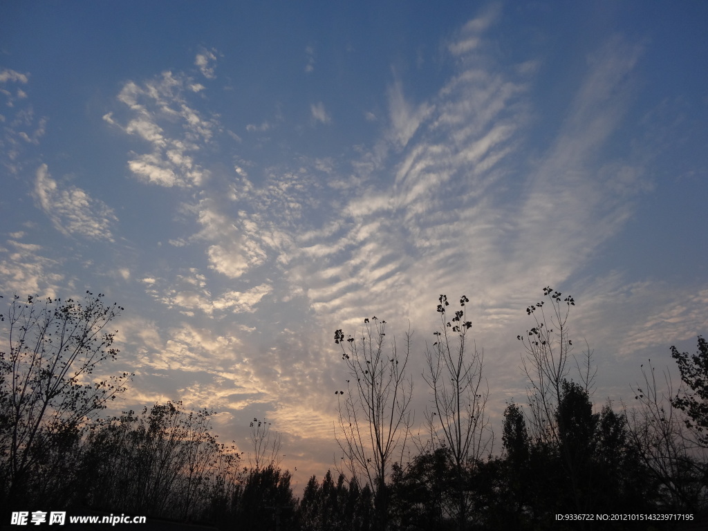 天空 白云