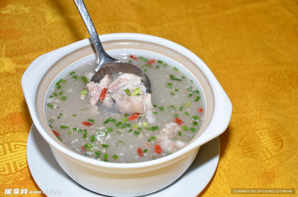 豬腳湯