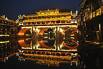 鳳凰古鎮(zhèn)夜景
