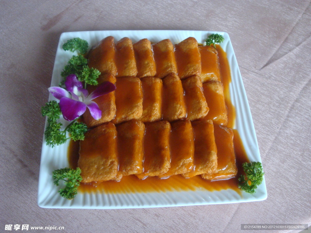 鮑汁魚皮豆腐