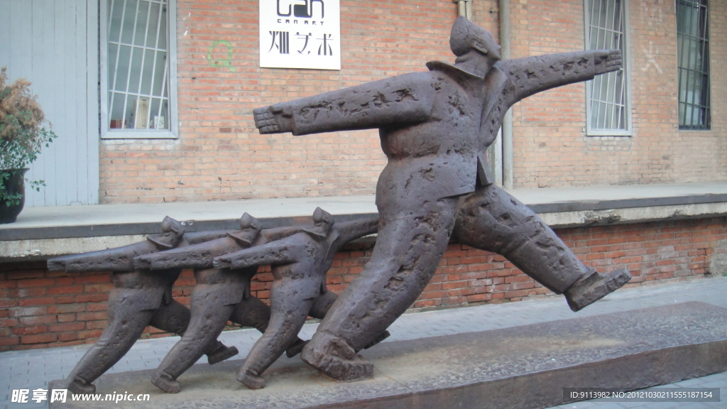 人物石像