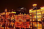 上海雨中夜景