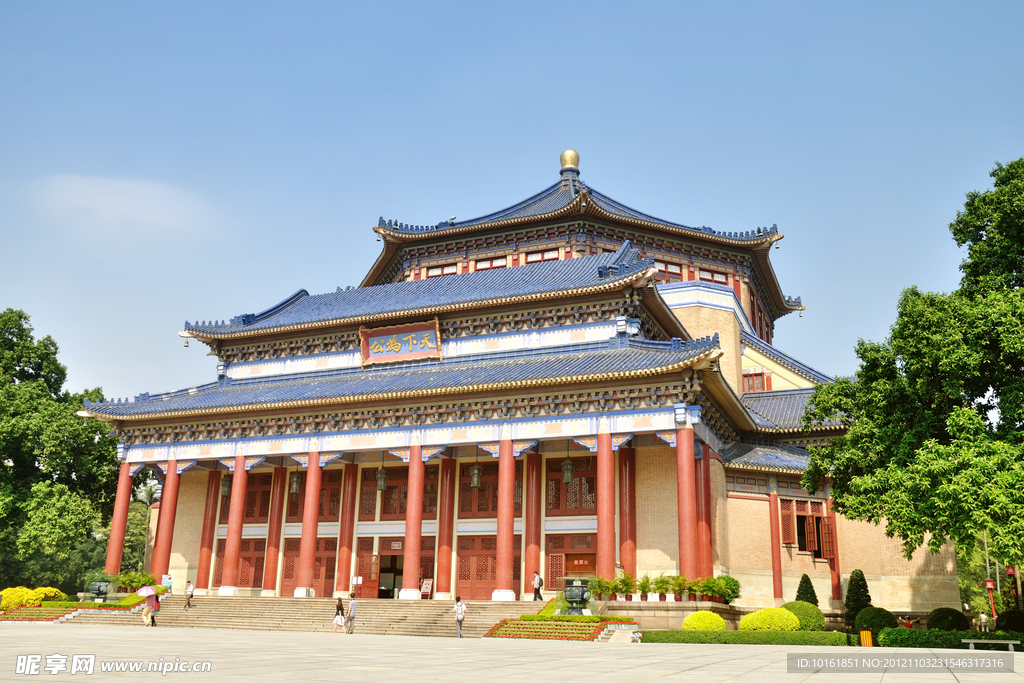 中山紀念堂右側