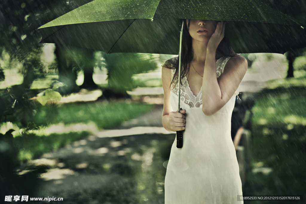 雨中少女
