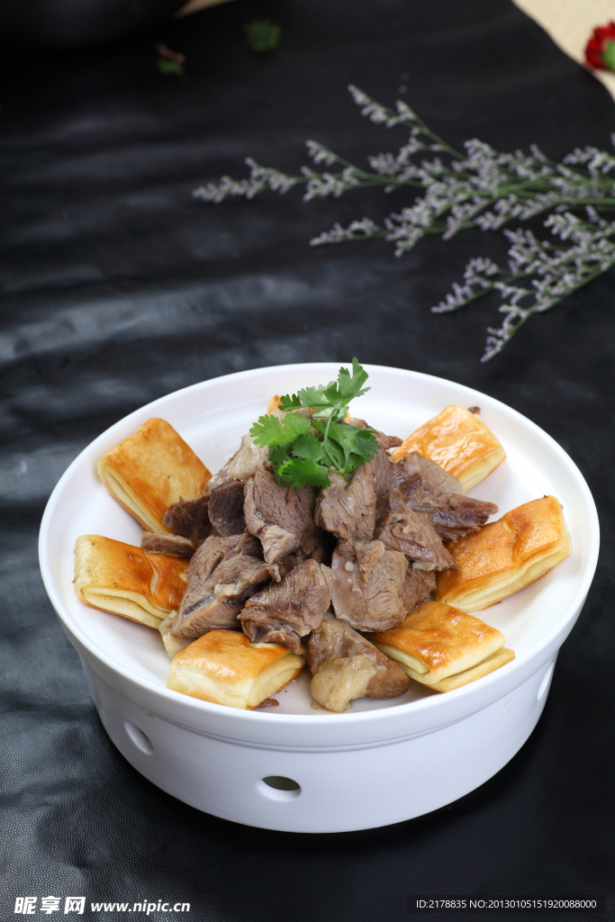 干燉羊肉貼餅