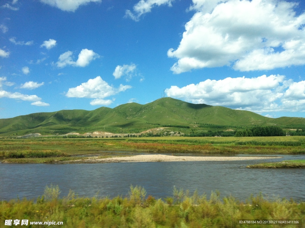 内蒙古 草原 湖水