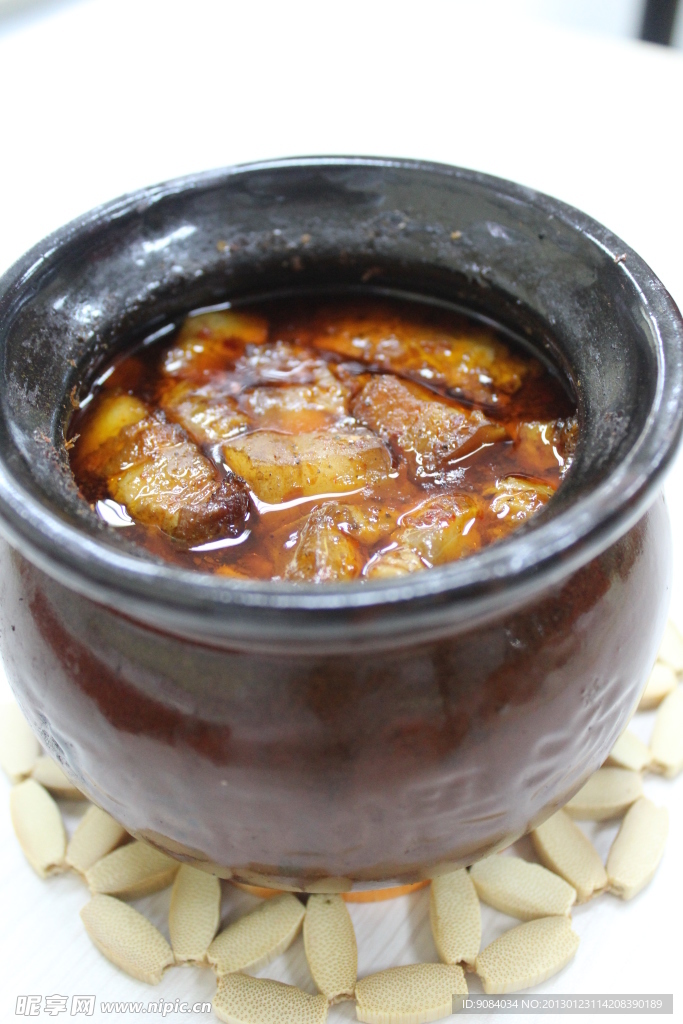 香菇雞肉瓦罐湯