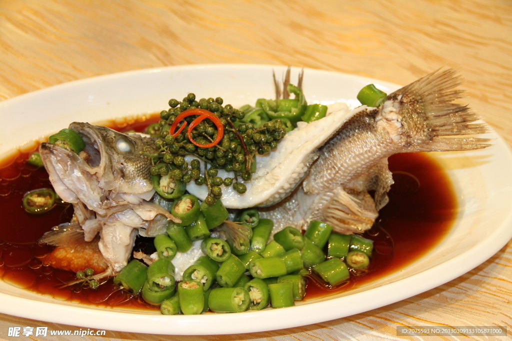 金湯鱸魚