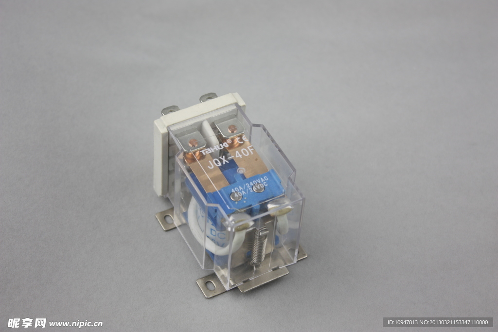 小型繼電器