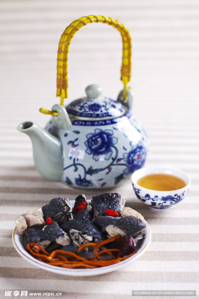 竹絲雞湯