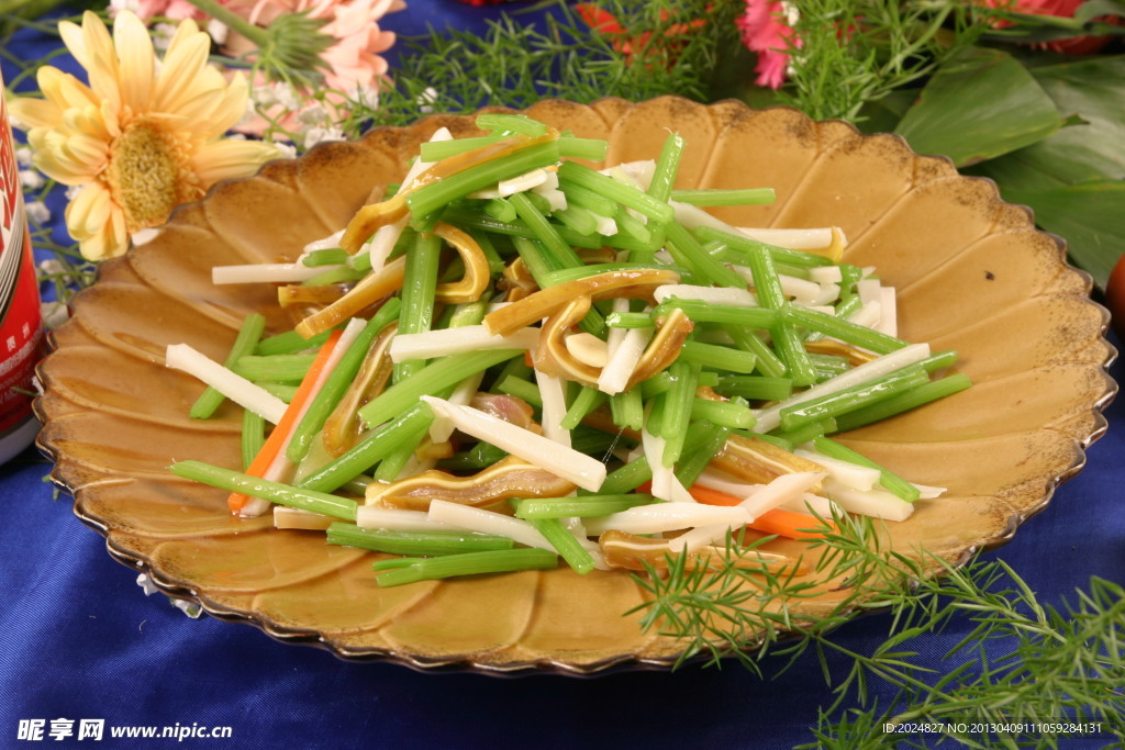 炒芹菜