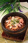 海鲜肉酱石锅饭