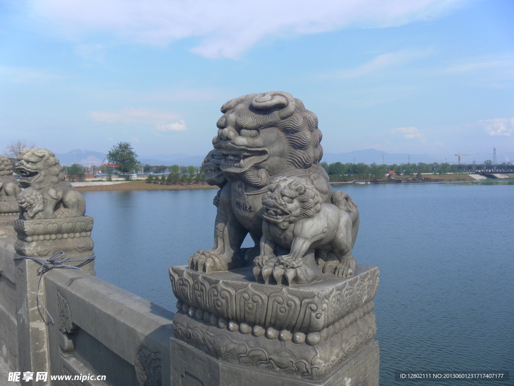 石獅子