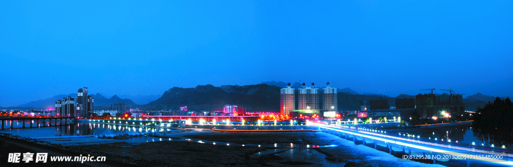 板城夜景