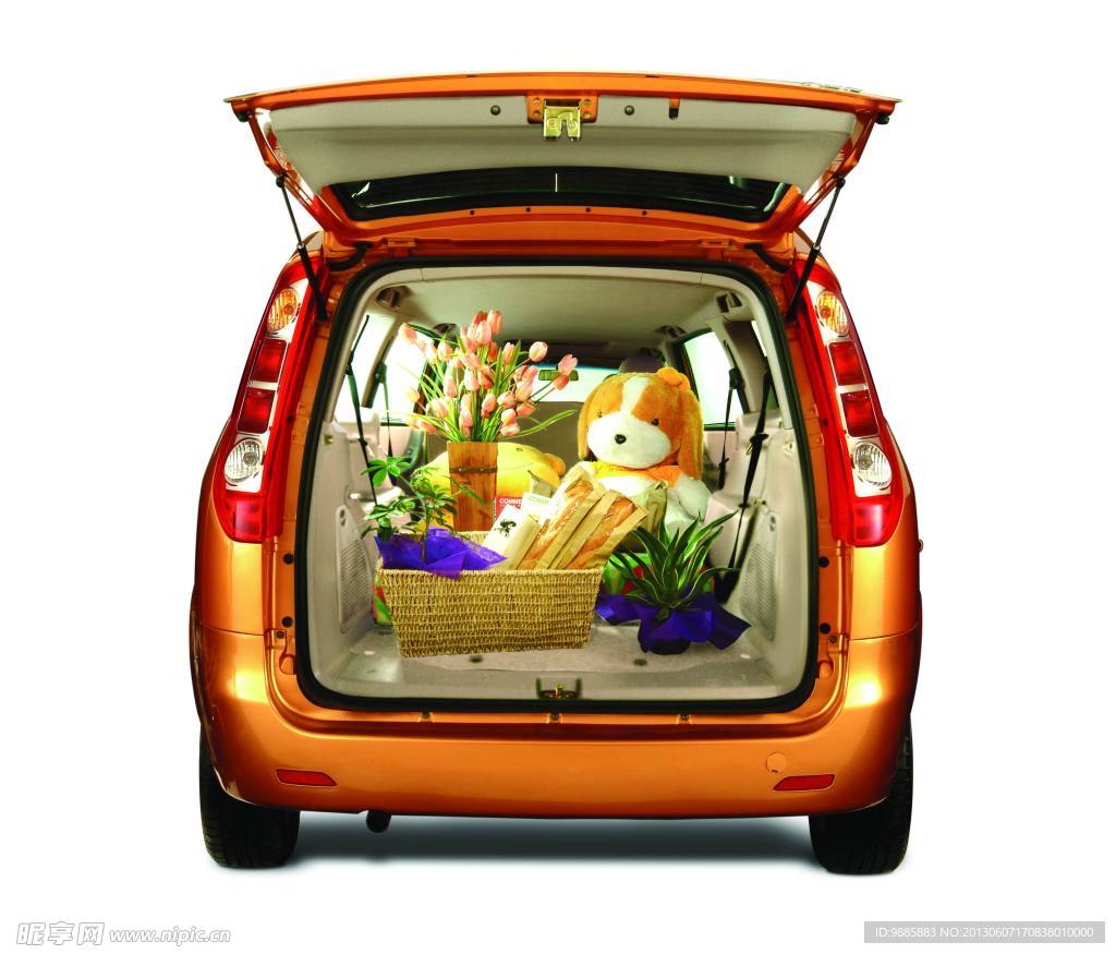 家用轎車(chē)