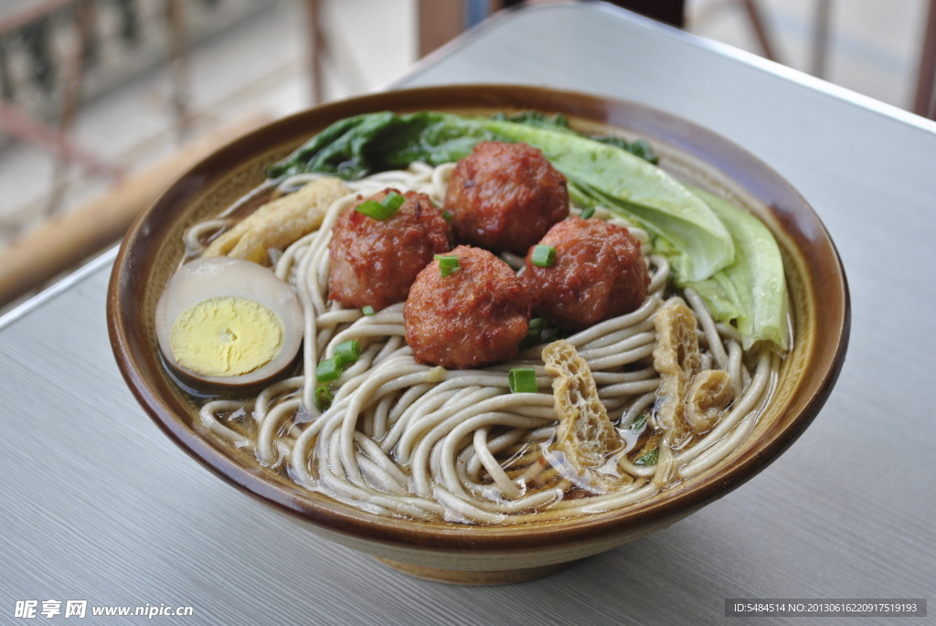 肉丸蕎麥面