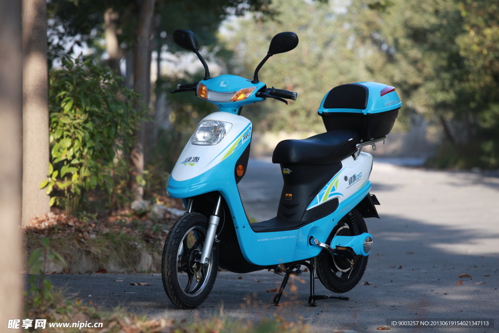 電動車