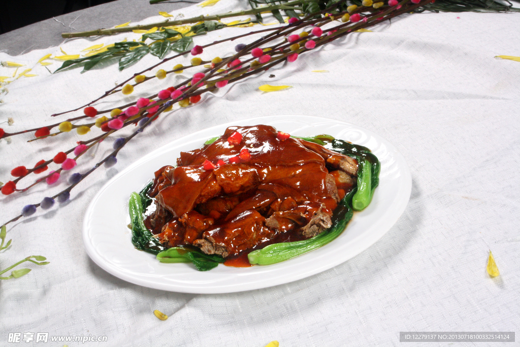 紅燜壇子肉