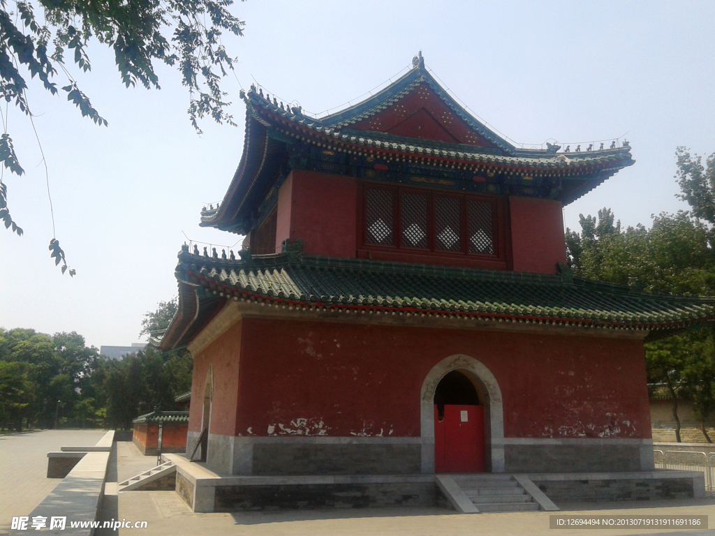 地壇 鐘樓