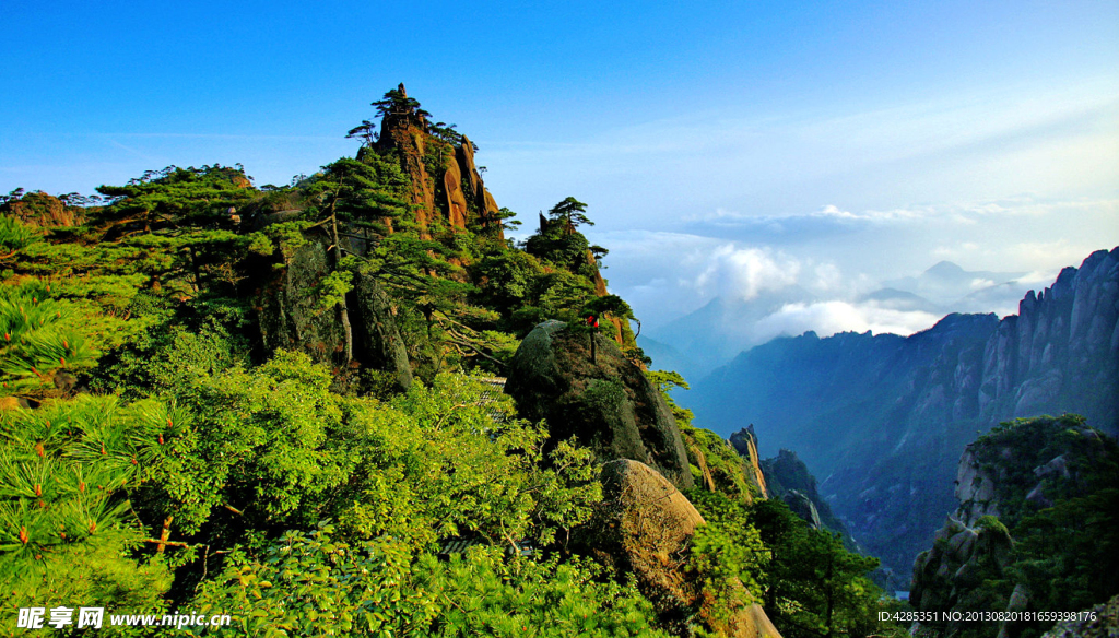 山峰群山