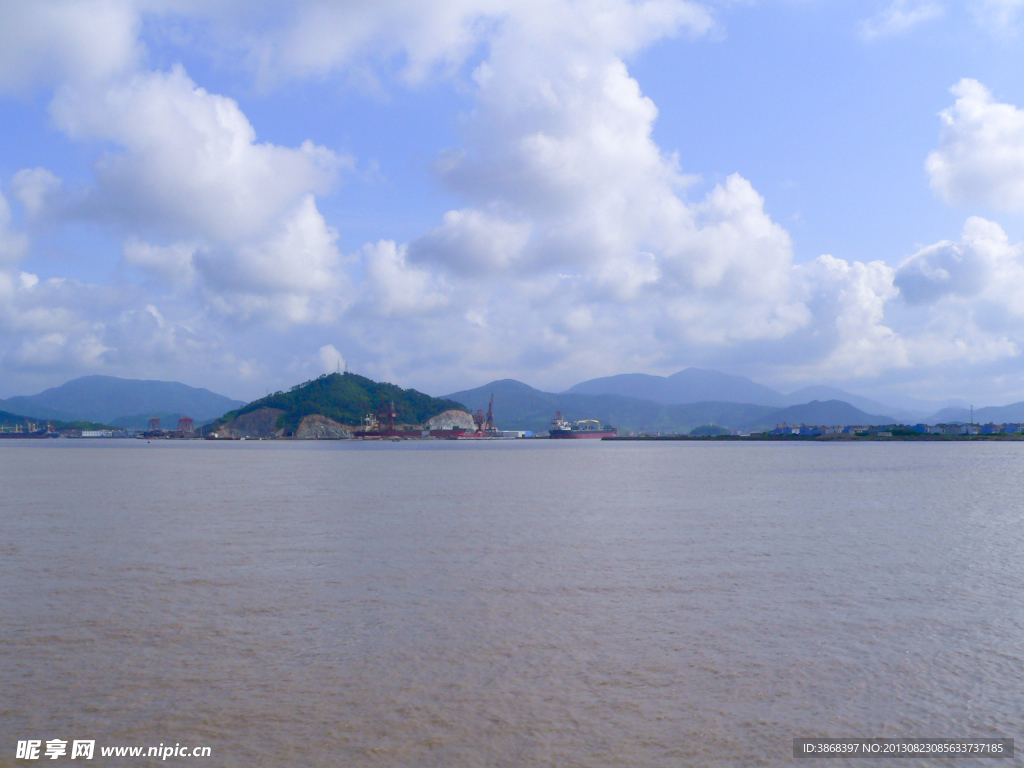 海島白云
