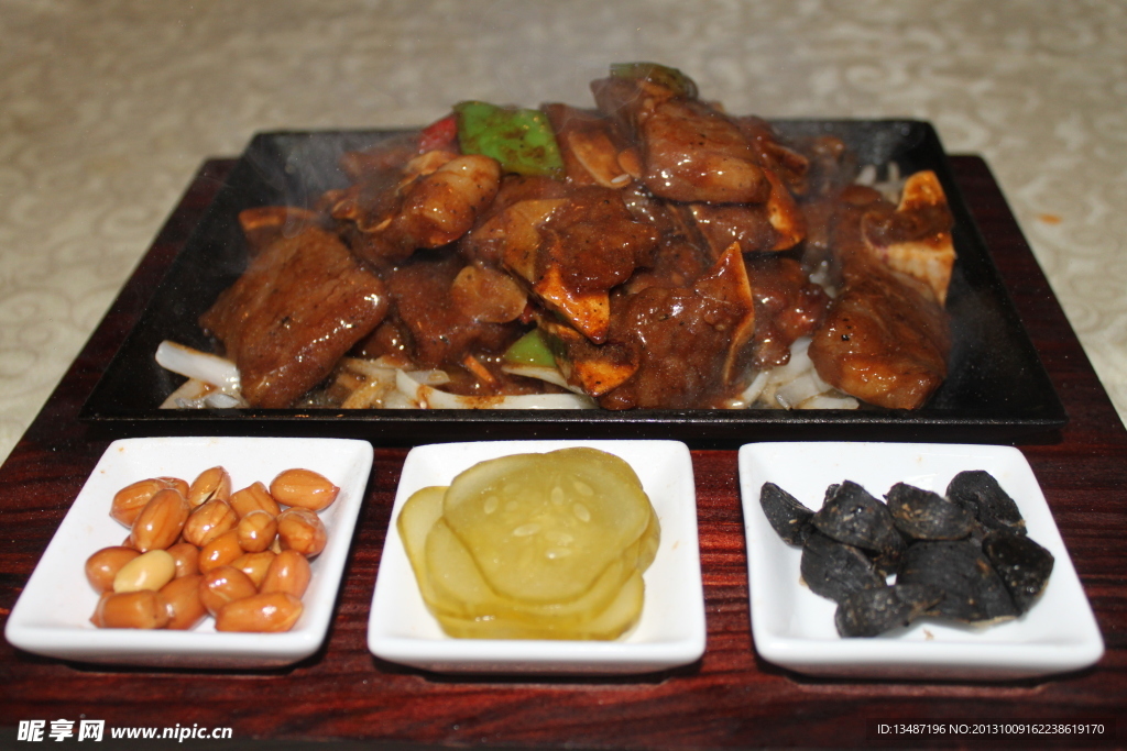 鐵板豬頸肉