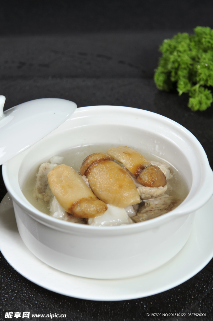 松茸燉仔排