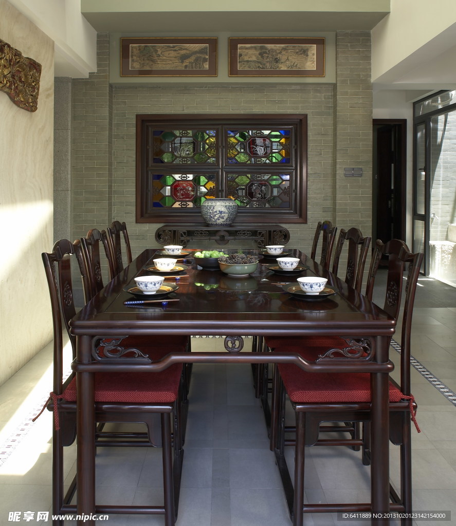 豪華古典餐桌