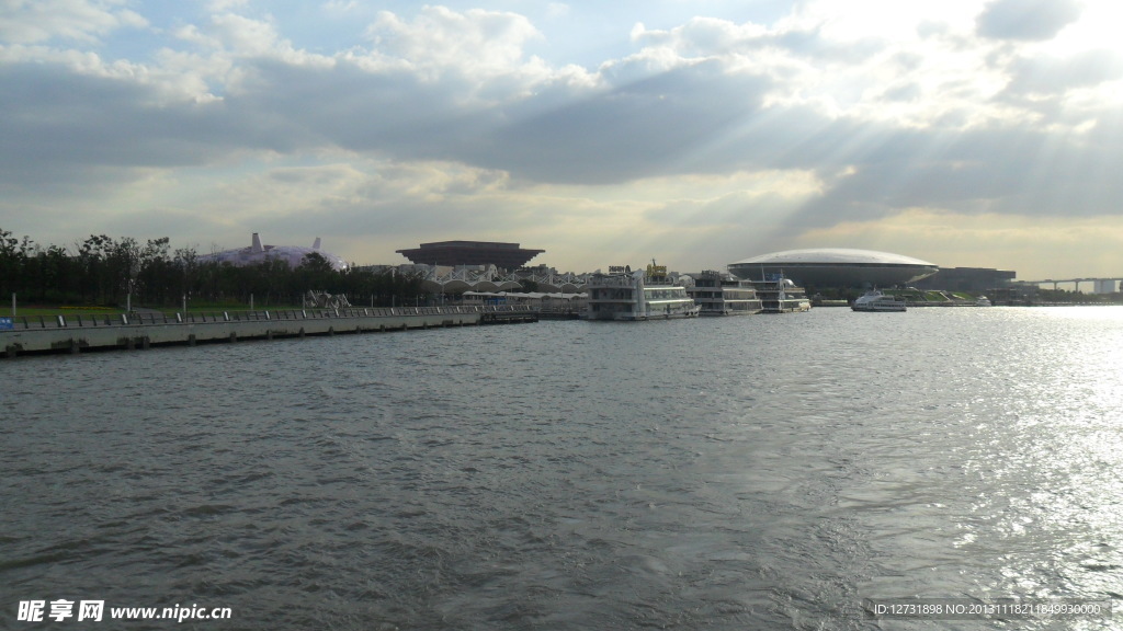 黃浦江