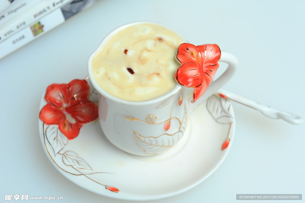 花式咖啡与珐琅瓷