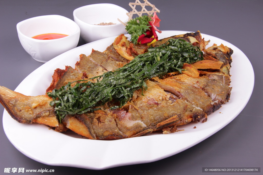 香炸跳鰱魚(yú)