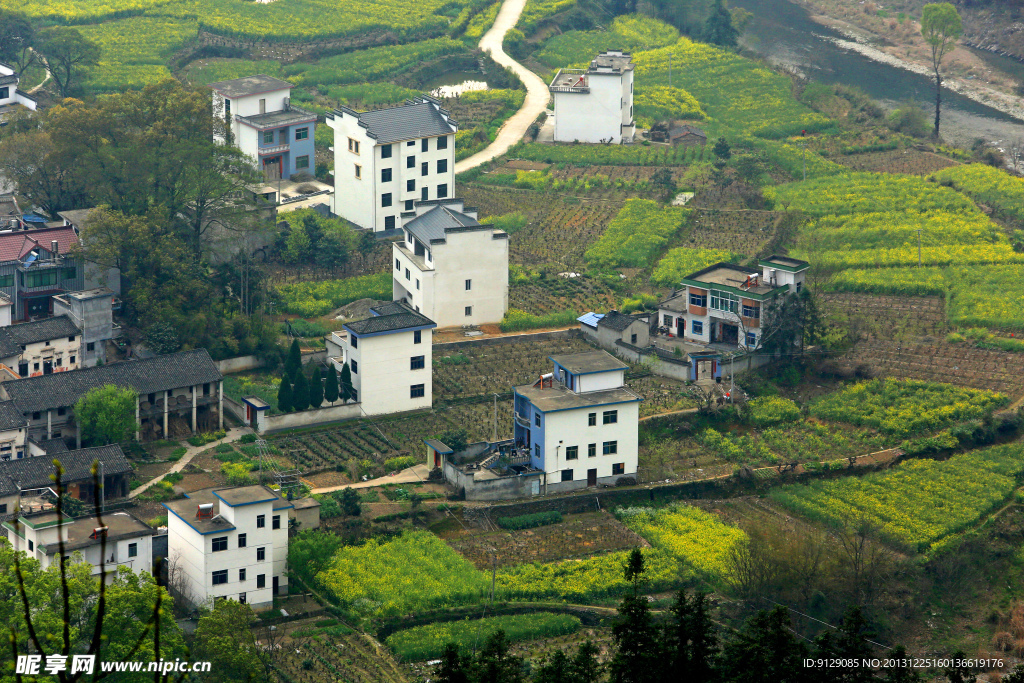 石潭村