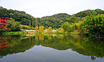 尖峰嶺青山綠水景色圖
